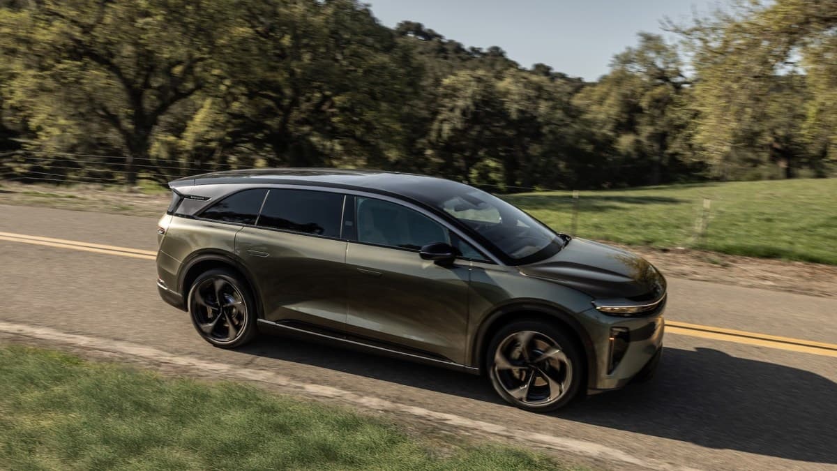 Lucid Motors Enfrenta Desafios Iniciais com o SUV Elétrico Gravity, Afirma CEO Interino