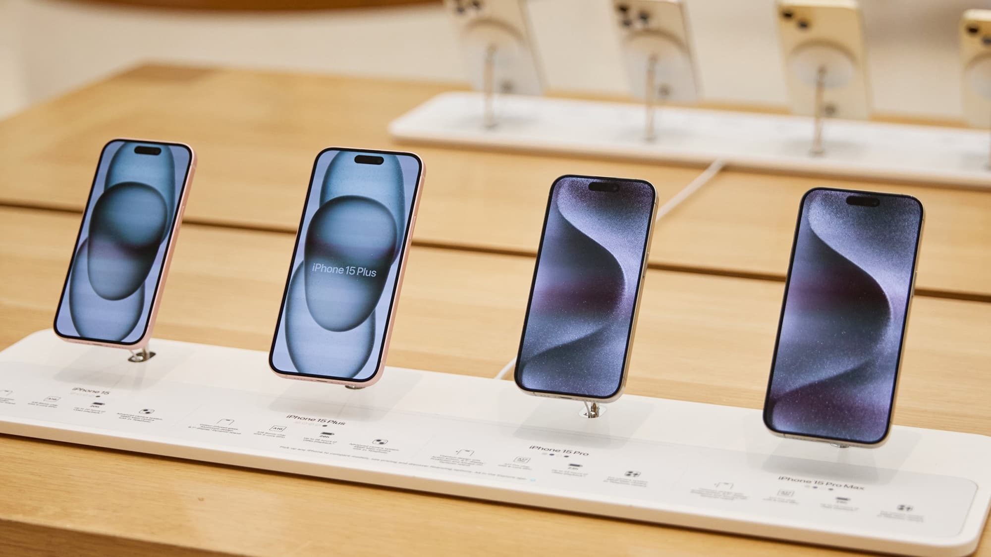 Apple Lança iPhone 15 Recondicionado nos EUA e Reino Unido com Descontos Atrativos
