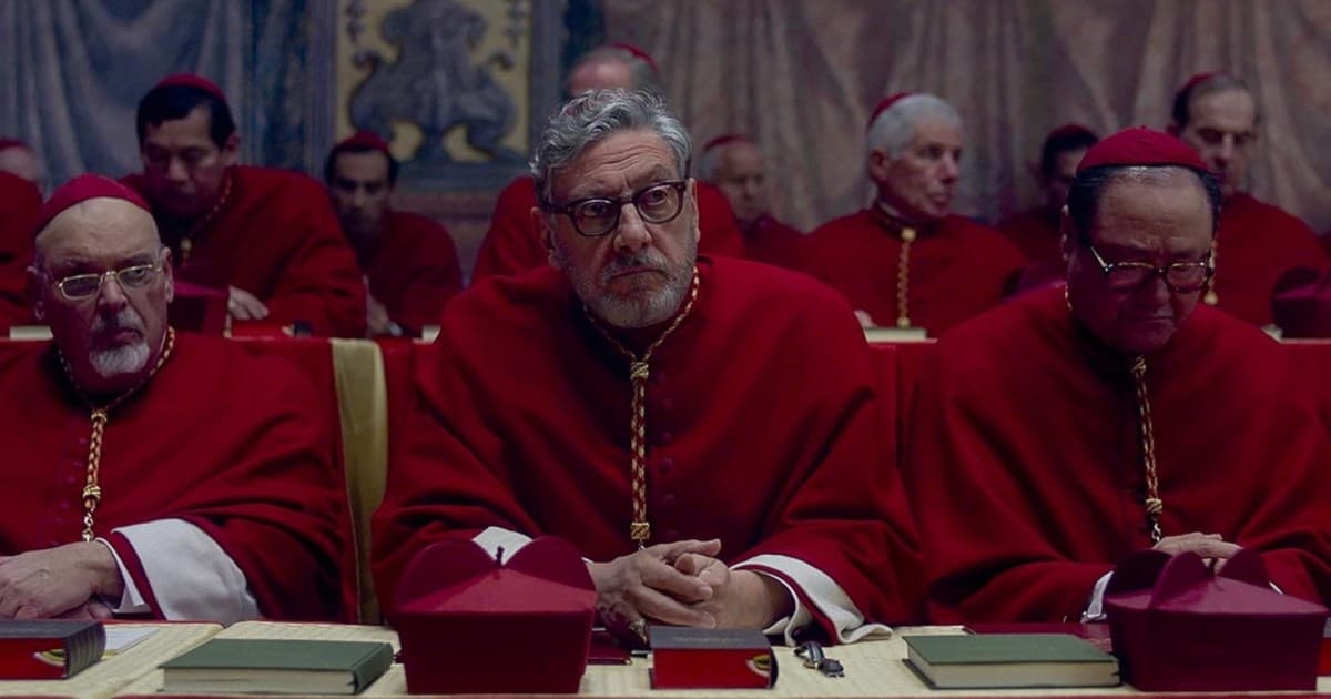 Conclave: Um Olhar Cinematográfico Sobre os Bastidores da Escolha Papal