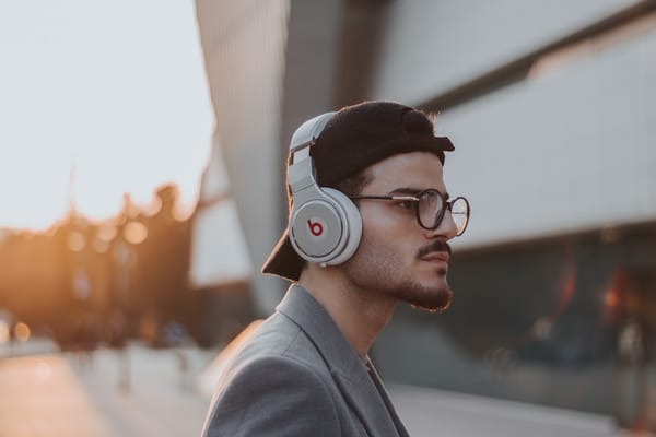 ChatGPT: Como Usar a Famosa IA de Texto Online