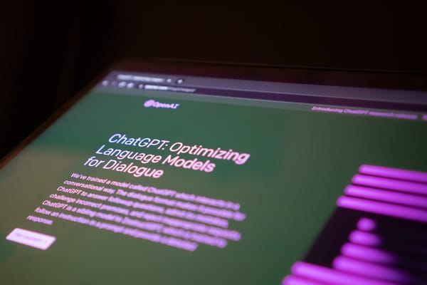 ChatGPT +18: Explorando os Limites Éticos e Tecnológicos da IA Generativa