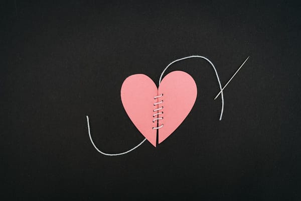 Eternamente Apaixonados: Análise do Filme de Romance da Netflix