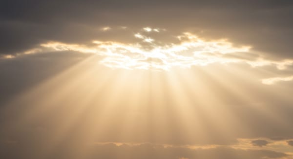 Frases Deus: Inspiração Divina para Almas em Busca de Paz