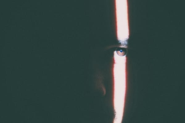 Imagens de Cria: Como Criar Imagens Virais com IA para Redes