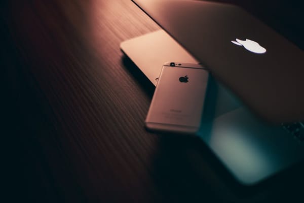 iPhone Pro: Os Modelos Mais Poderosos da Apple em 2025