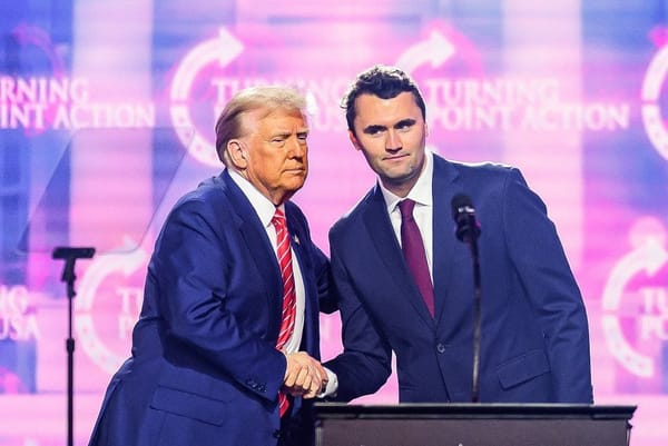 Donald Trump reage ao assassinato de Charlie Kirk: ‘Um momento sombrio para a América’