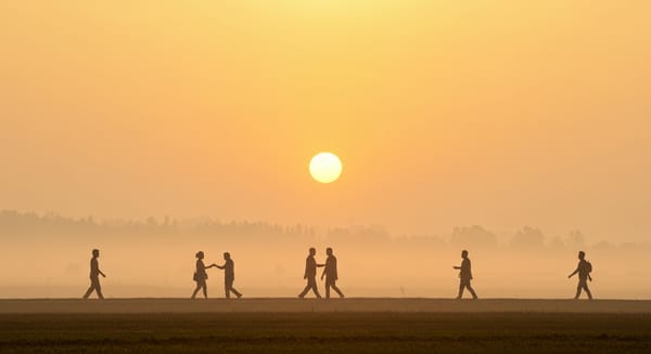 O Despertar da Conexão: Mensagens de Bom Dia para Iluminar Seu Dia e o de Quem Você Ama